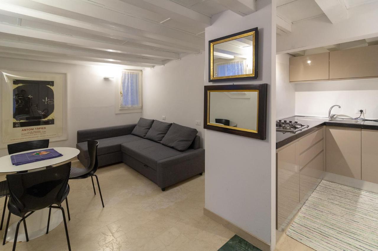 Veneziacentopercento Ponte Novo Apartment Luaran gambar